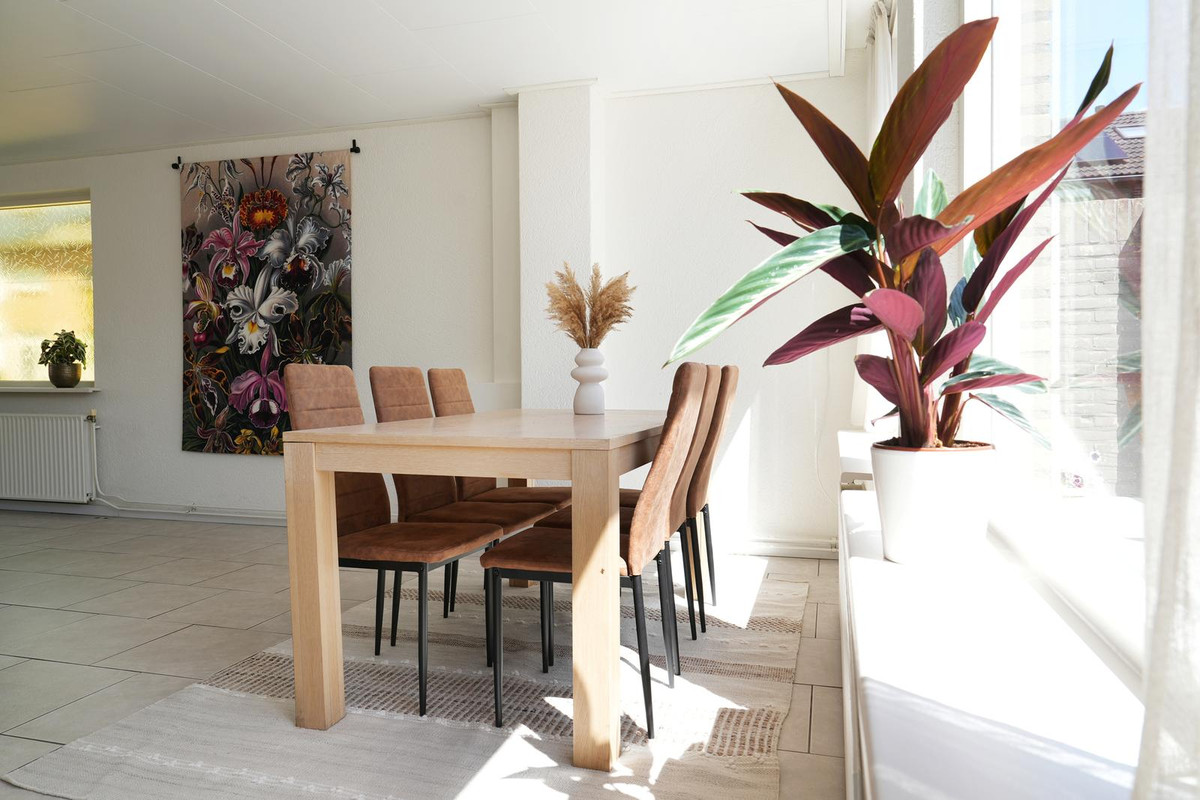 Hoekwoning te koop: Van de Zwaluwestraat 1, Made