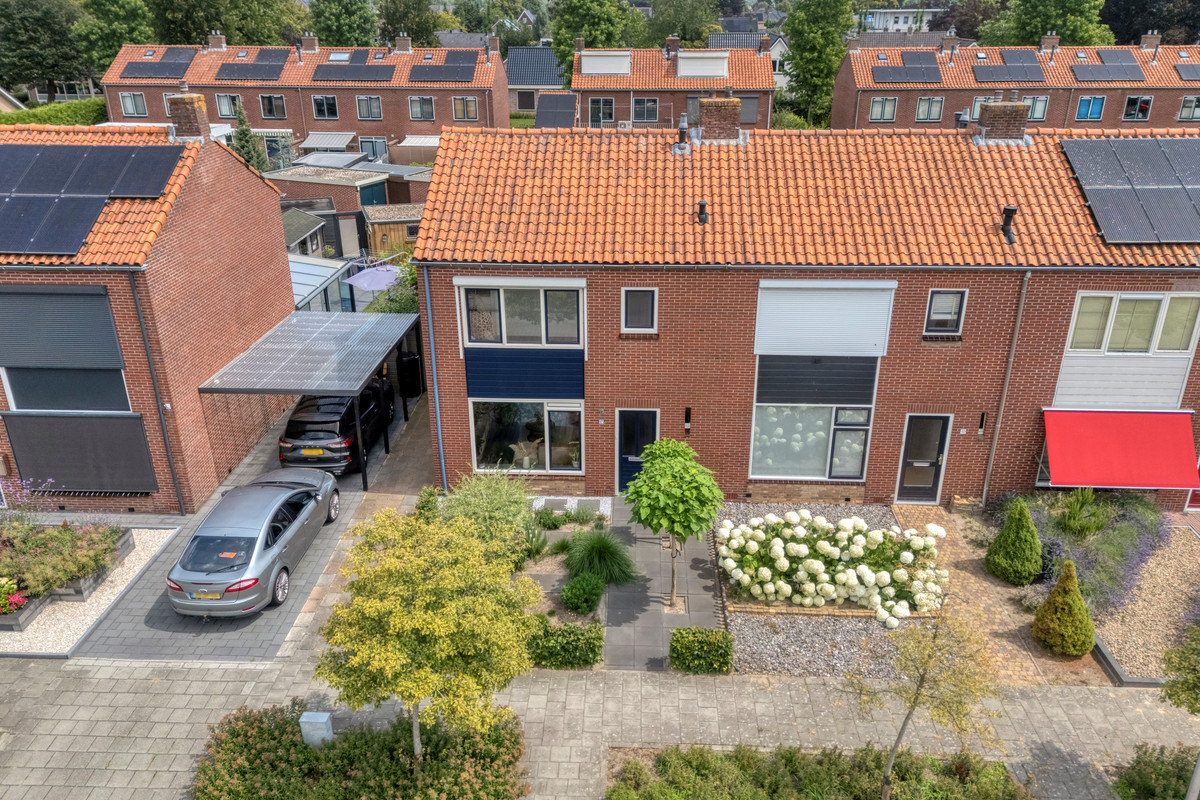 Hoekwoning te koop: Burg.Van Höevellstraat 12, Nieuwleusen