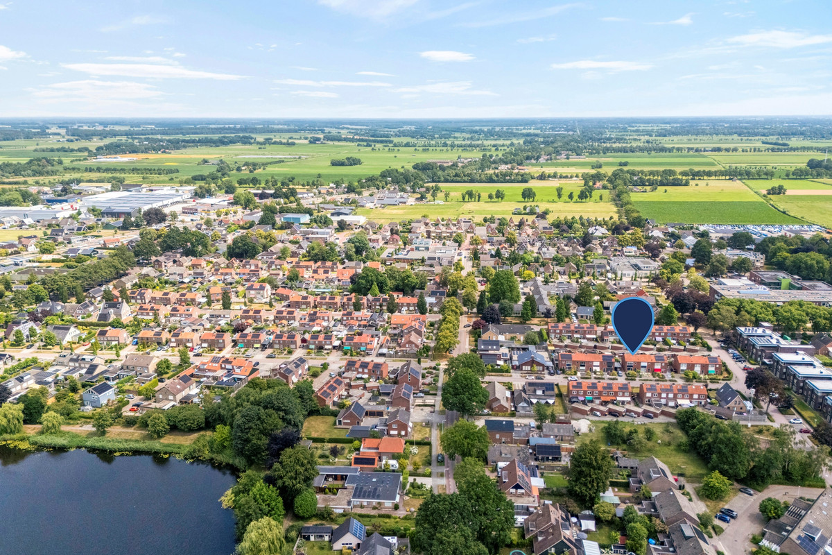 Hoekwoning te koop: Burg.Van Höevellstraat 12, Nieuwleusen