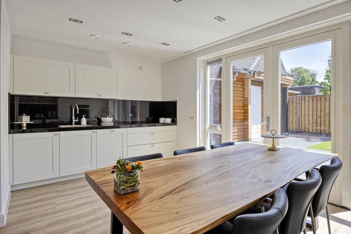 Tussenwoning te koop: Vrouwkespad 8, Geffen