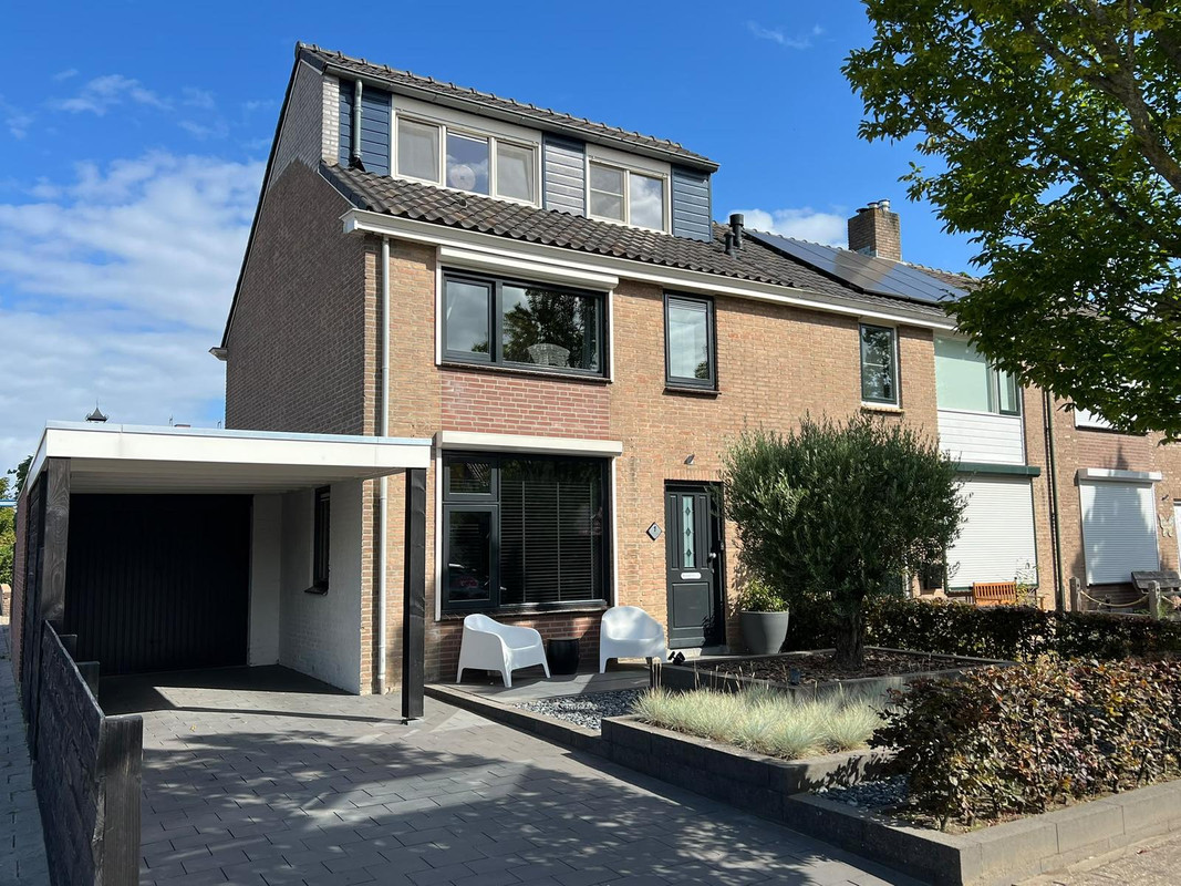 Hoekwoning te koop: Prinses Christinastraat 1, Tholen