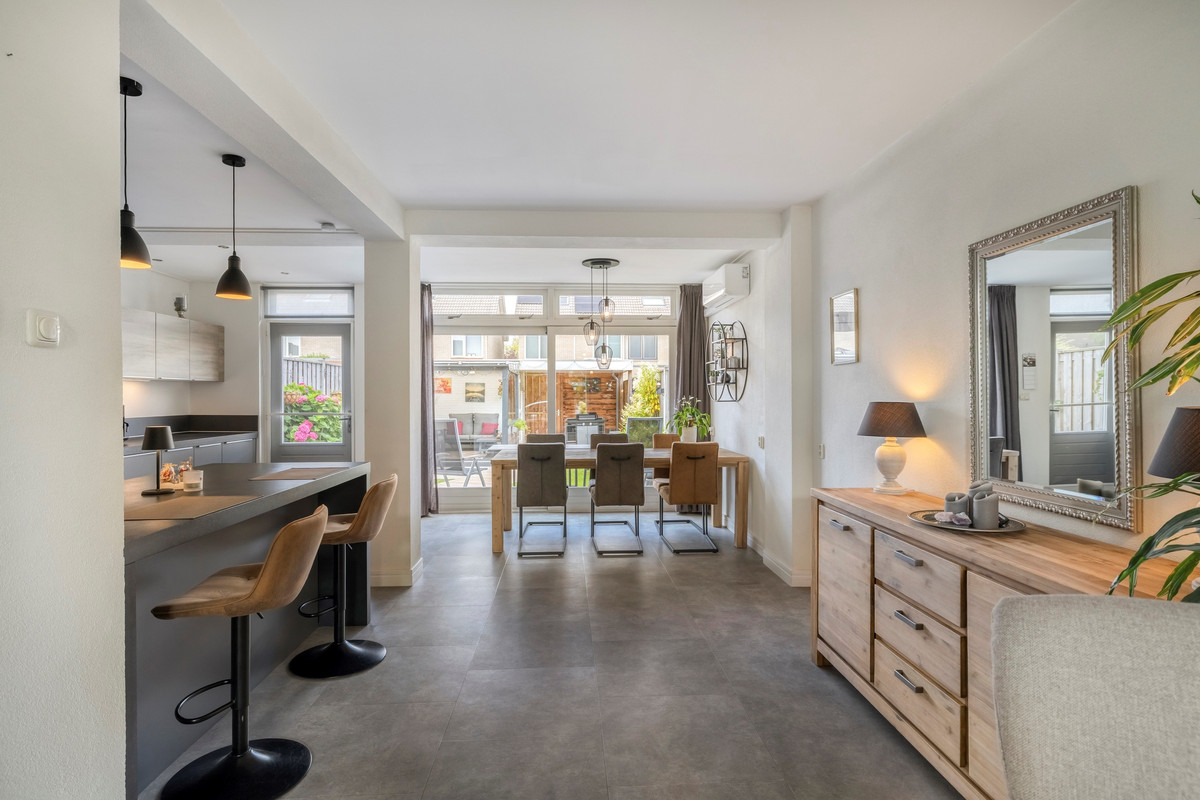 Tussenwoning te koop: Vlierstraat 10, Steenbergen