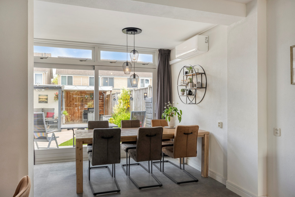 Tussenwoning te koop: Vlierstraat 10, Steenbergen