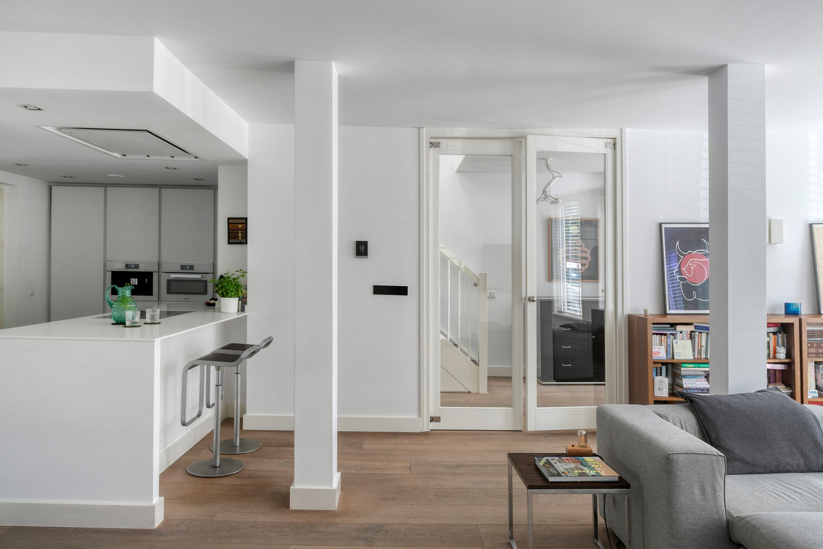 Hoekwoning te koop: Nieuwe Karselaan 46, Amstelveen