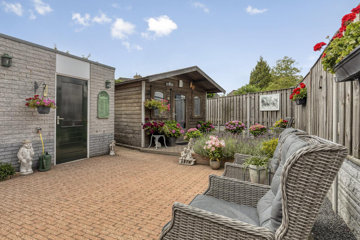 Tussenwoning te koop: Hoefijzer 6, Bergen Op Zoom