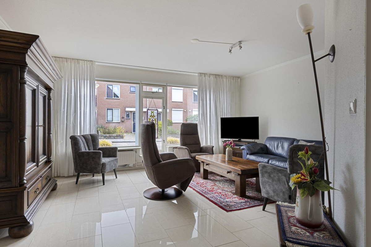 Tussenwoning te koop: Hoefijzer 6, Bergen Op Zoom
