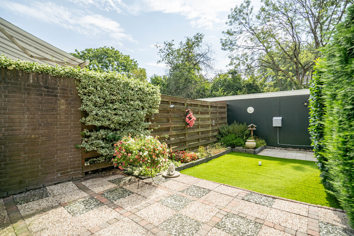 Tussenwoning te koop: Van Der Kamlaan 71, Delft