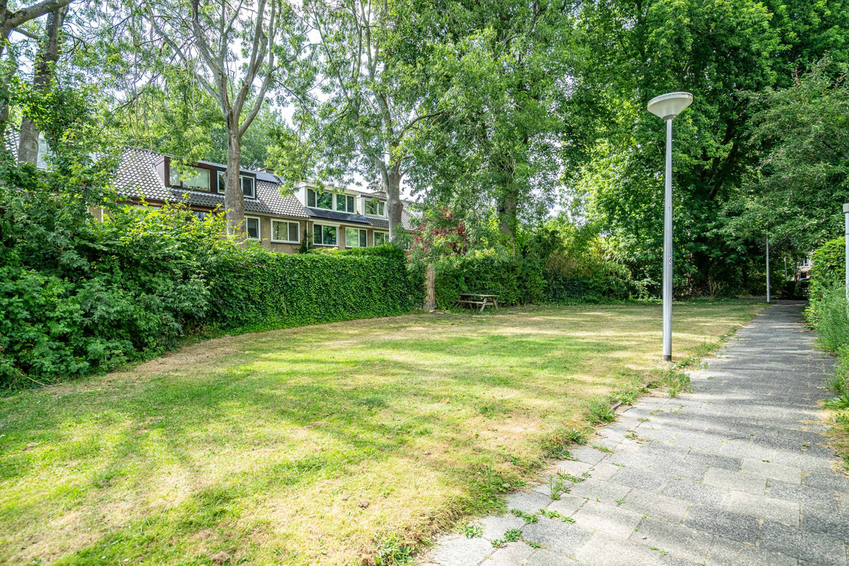 Tussenwoning te koop: Van Der Kamlaan 71, Delft