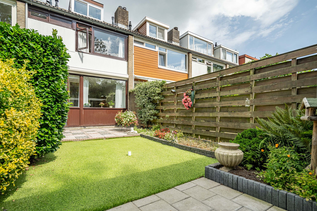 Tussenwoning te koop: Van Der Kamlaan 71, Delft
