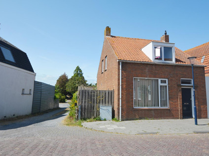 Dorpsstraat 27