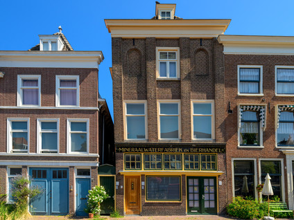 Apothekersdijk 12A