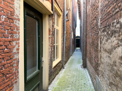 Apothekersdijk 12A