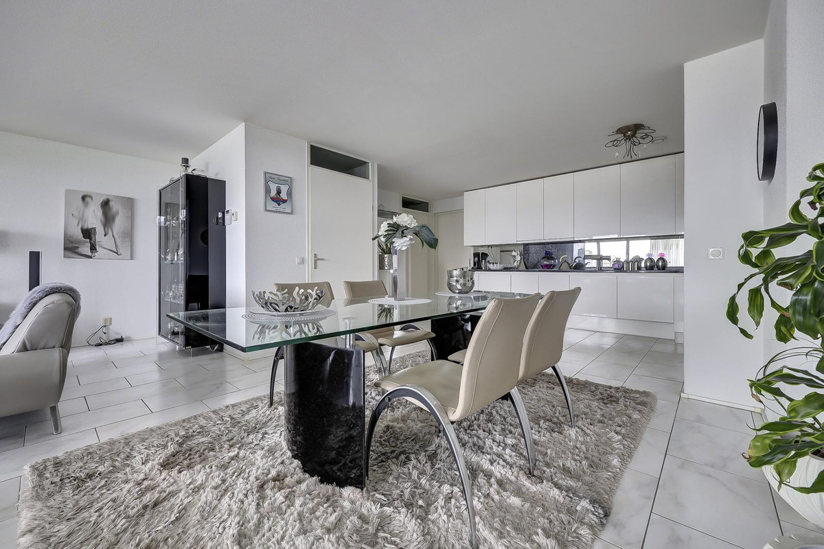 Appartement te koop: Maasboulevard 44B, Spijkenisse
