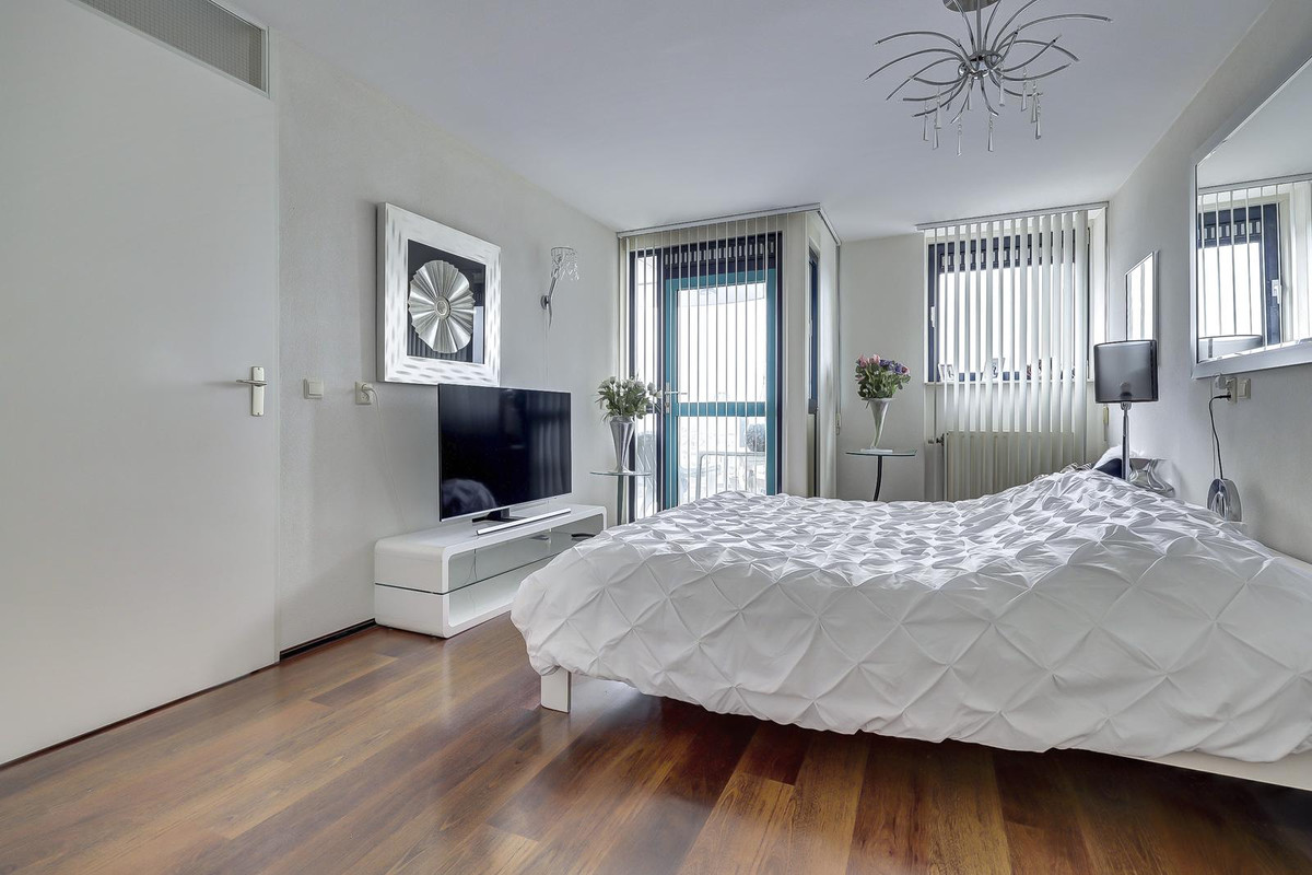 Appartement te koop: Maasboulevard 44B, Spijkenisse