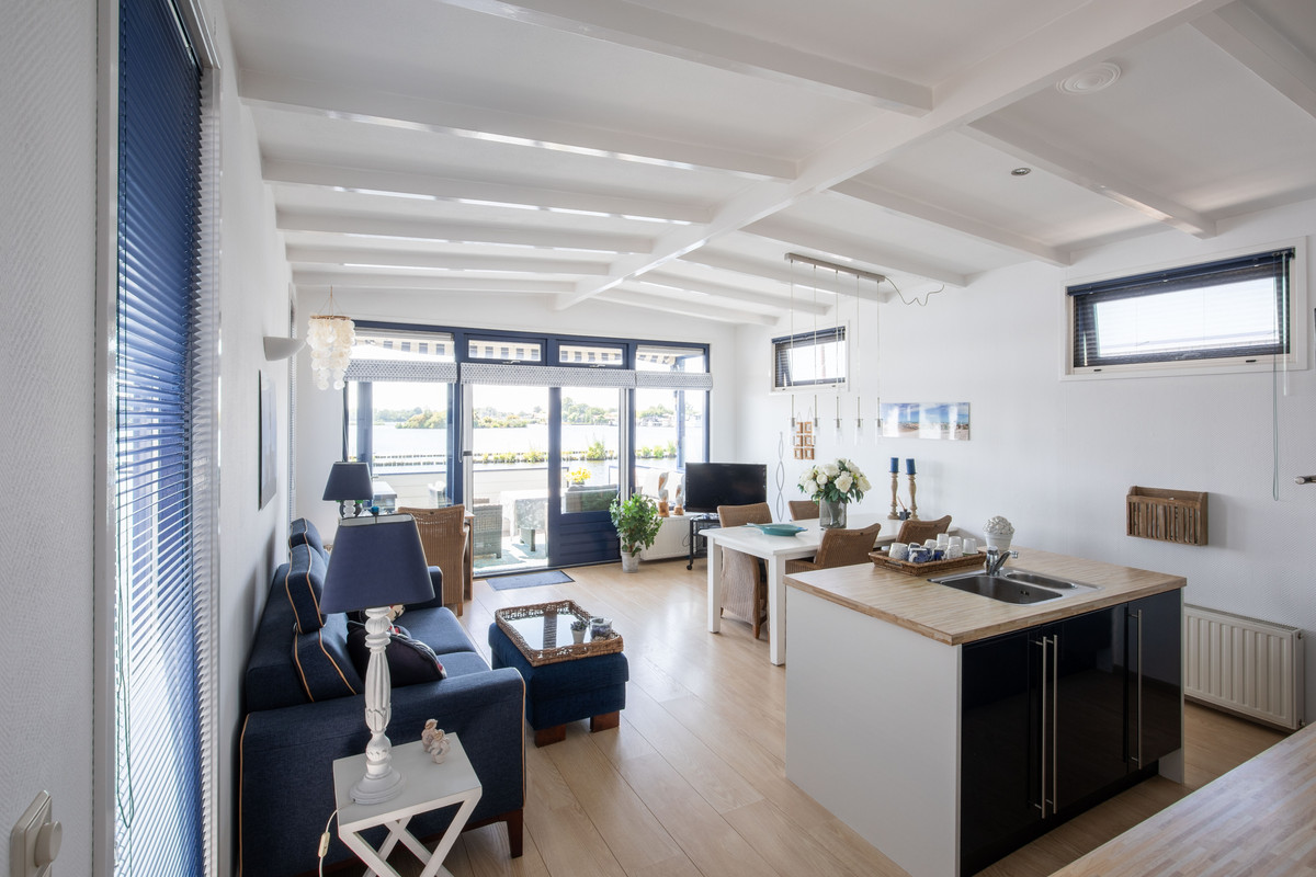 Woning te koop: Uiterweg 27WS32, Aalsmeer