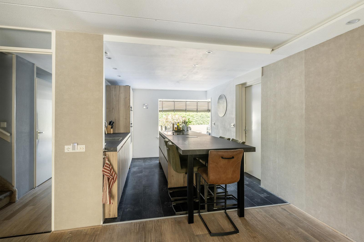 Tussenwoning te koop: Windsingel 57, Tholen