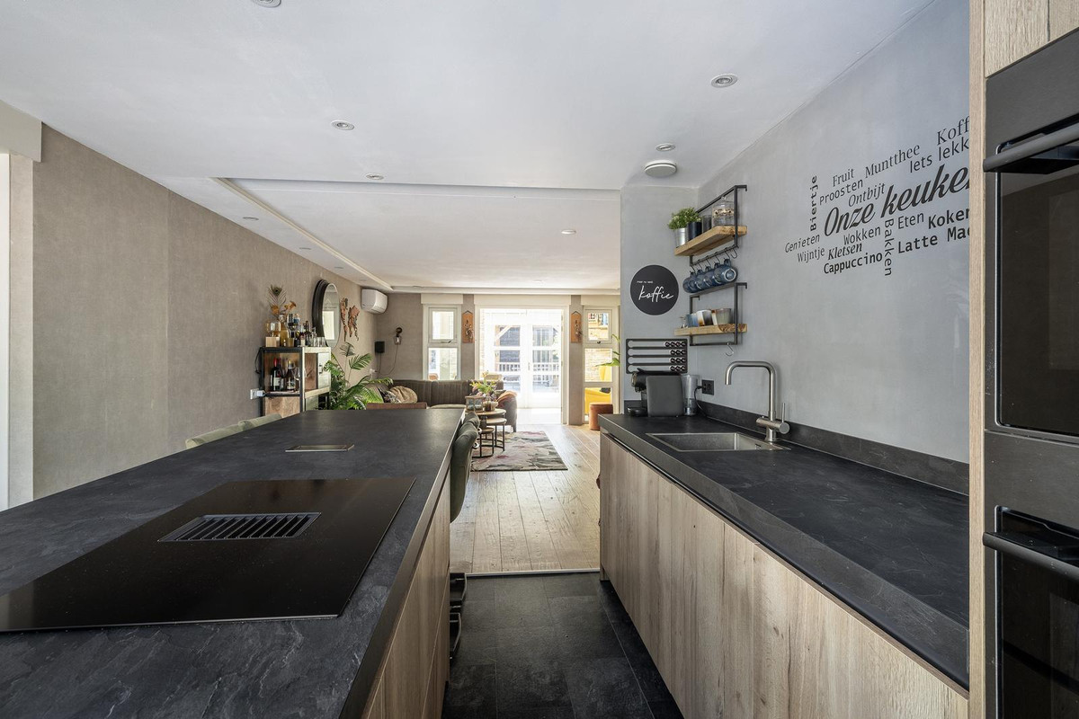 Tussenwoning te koop: Windsingel 57, Tholen