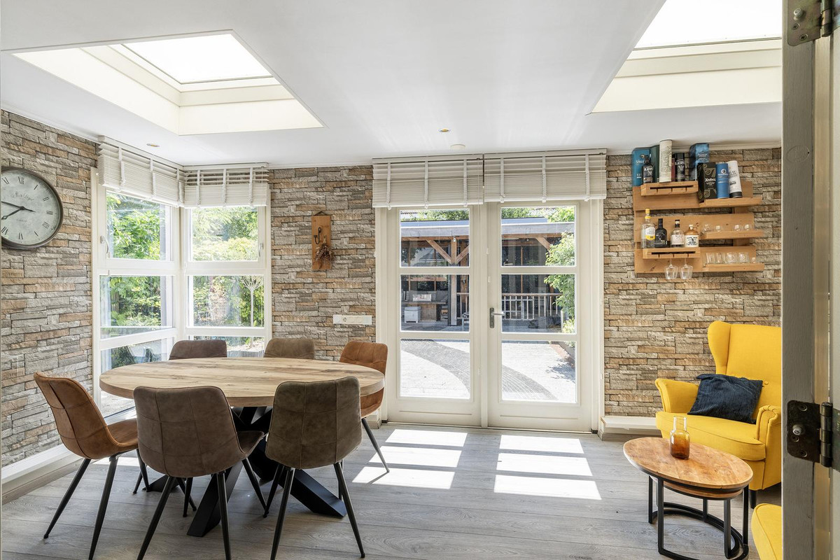 Tussenwoning te koop: Windsingel 57, Tholen