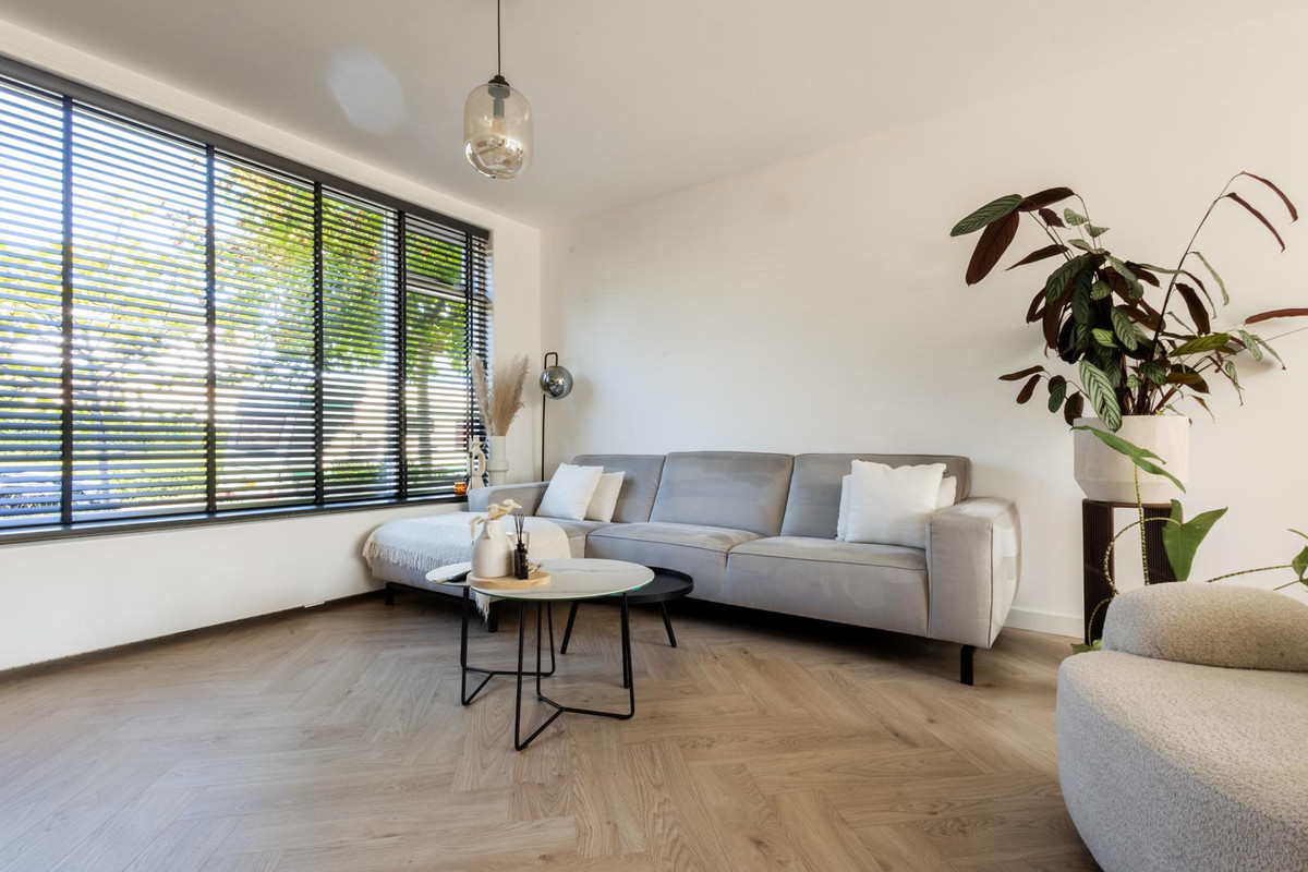 Tussenwoning te koop: Castiliëstraat 6, Philippine