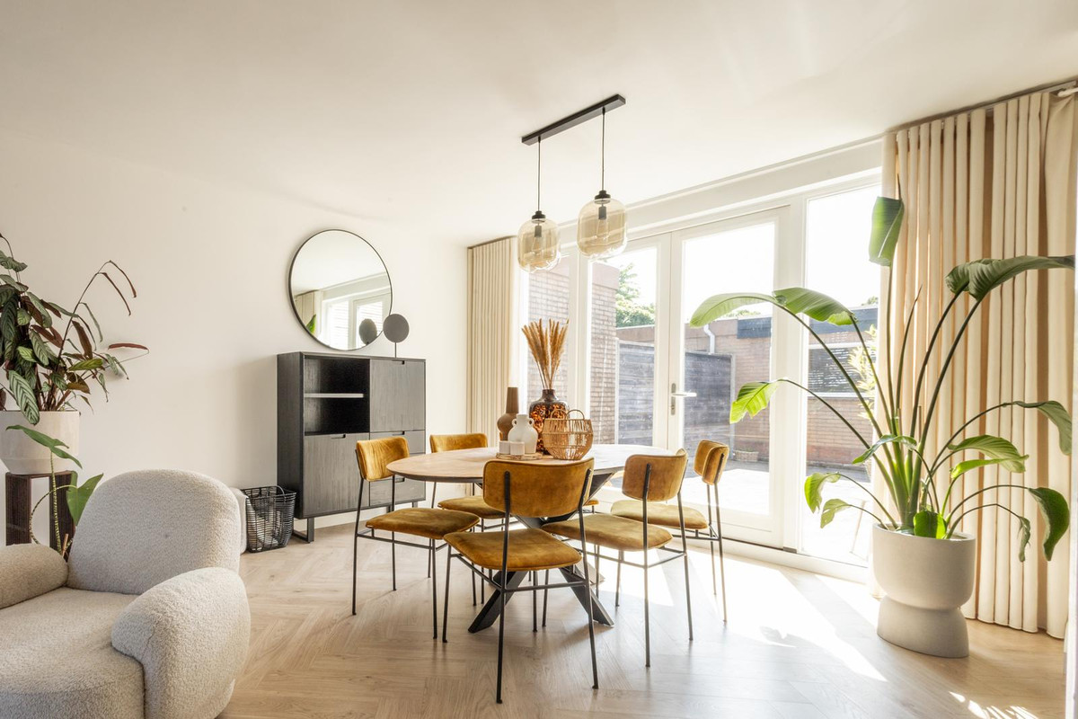 Tussenwoning te koop: Castiliëstraat 6, Philippine