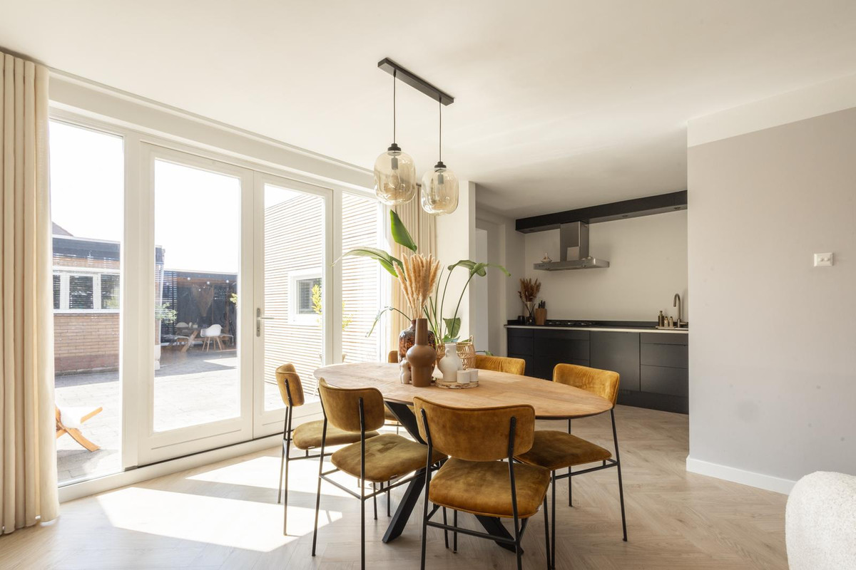 Tussenwoning te koop: Castiliëstraat 6, Philippine