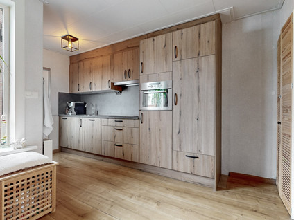 Admiraal de Ruyterstraat 90
