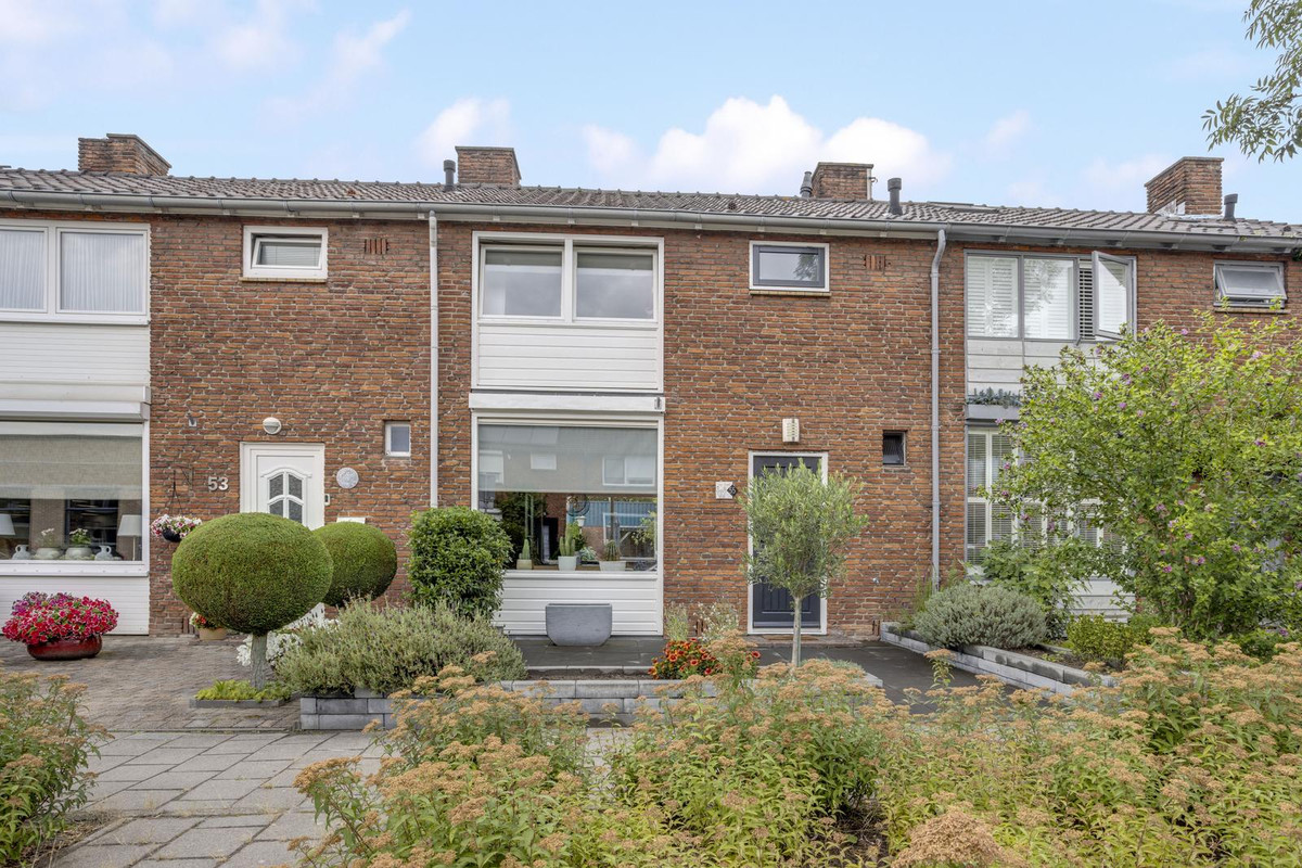 Tussenwoning te koop: Roombeekstraat 55, Enschede