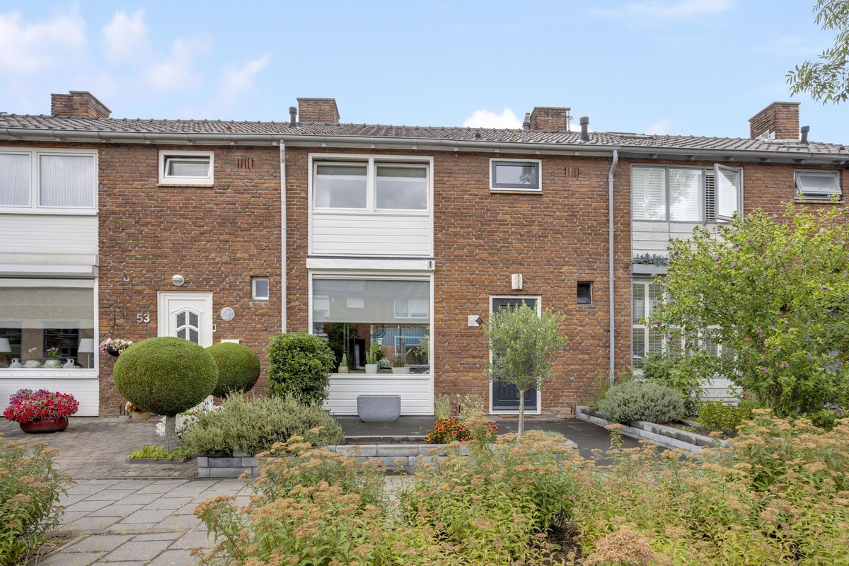 Tussenwoning te koop: Roombeekstraat 55, Enschede
