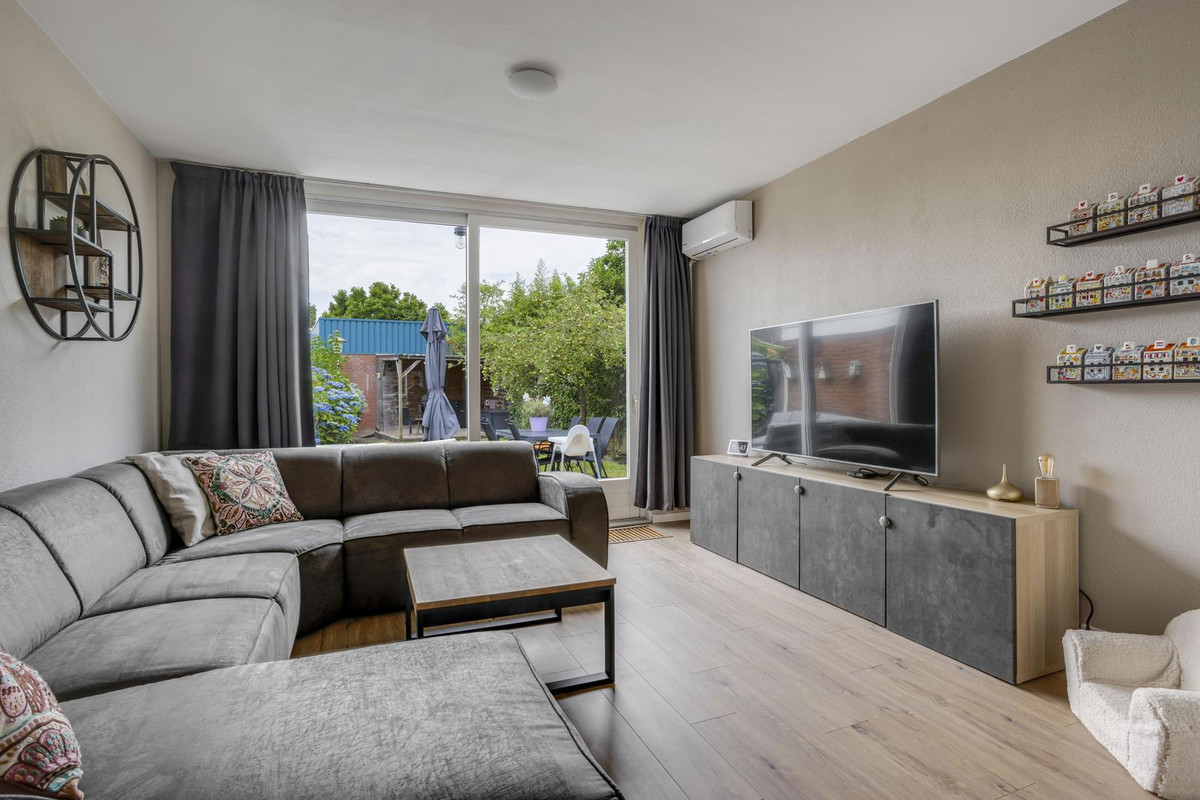 Tussenwoning te koop: Roombeekstraat 55, Enschede