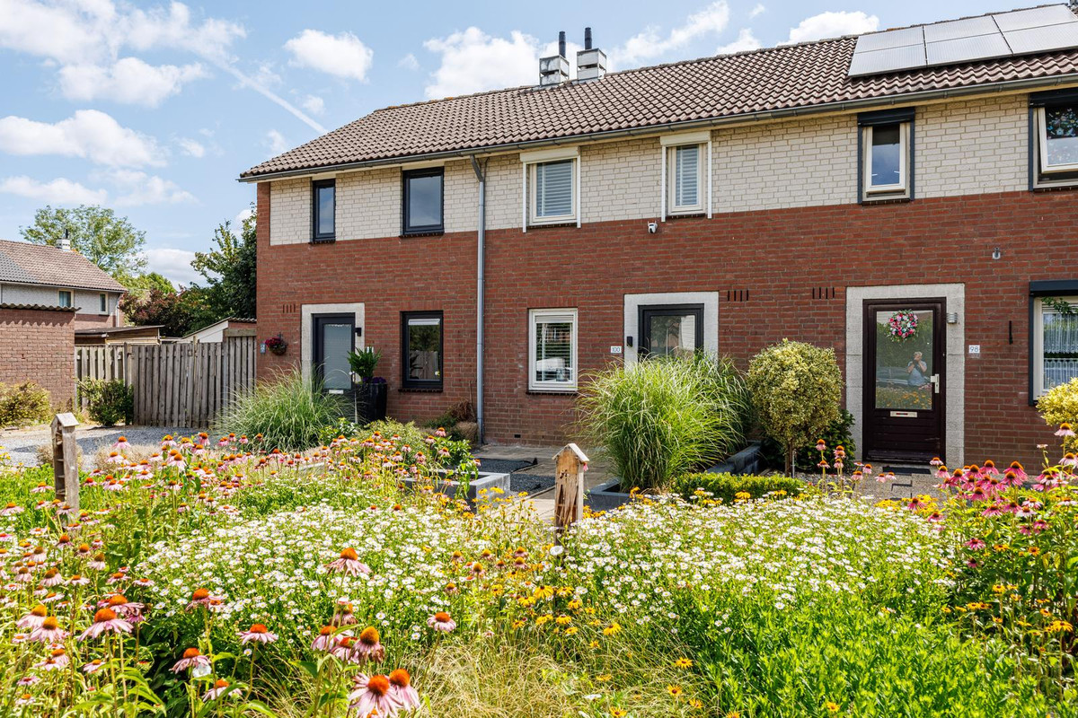 Tussenwoning te koop: Bieskamp 100, Druten