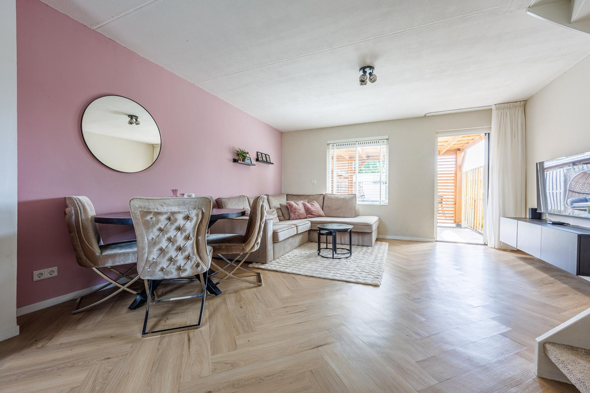 Tussenwoning te koop: Bieskamp 100, Druten