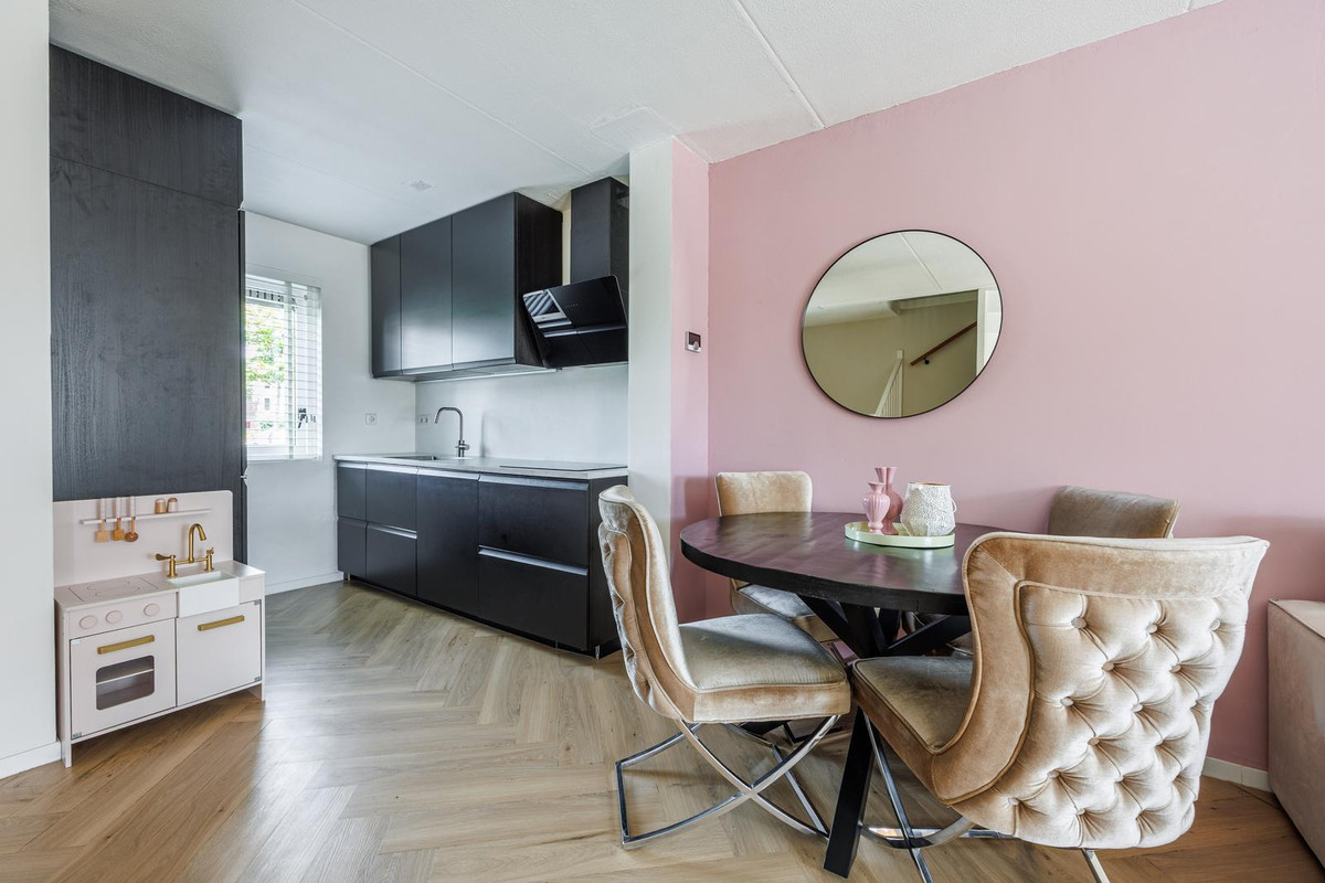 Tussenwoning te koop: Bieskamp 100, Druten