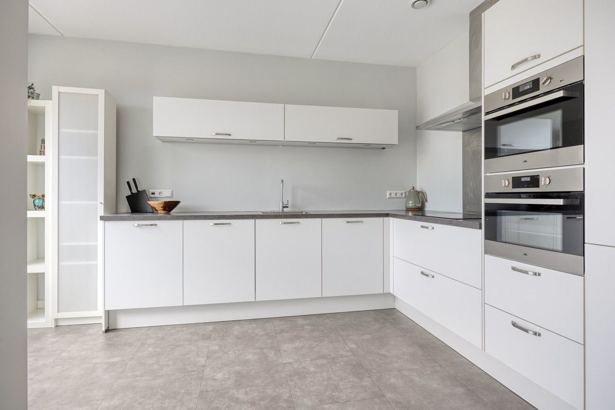 Appartement te koop: Bing Crosbypad 10, Utrecht