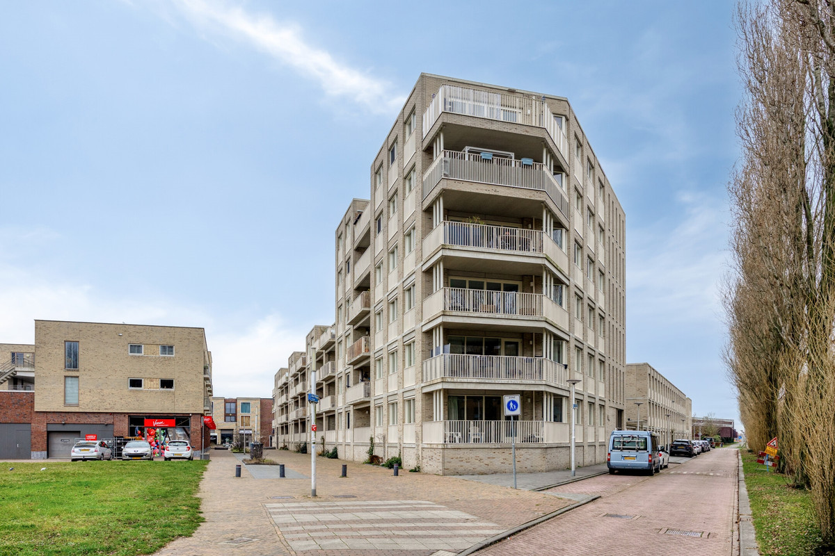 Appartement te koop: Bing Crosbypad 10, Utrecht