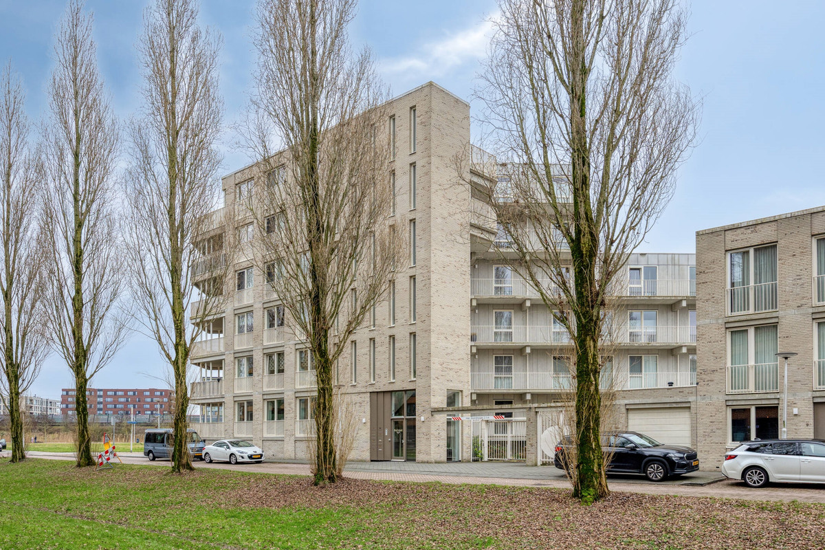 Appartement te koop: Bing Crosbypad 10, Utrecht