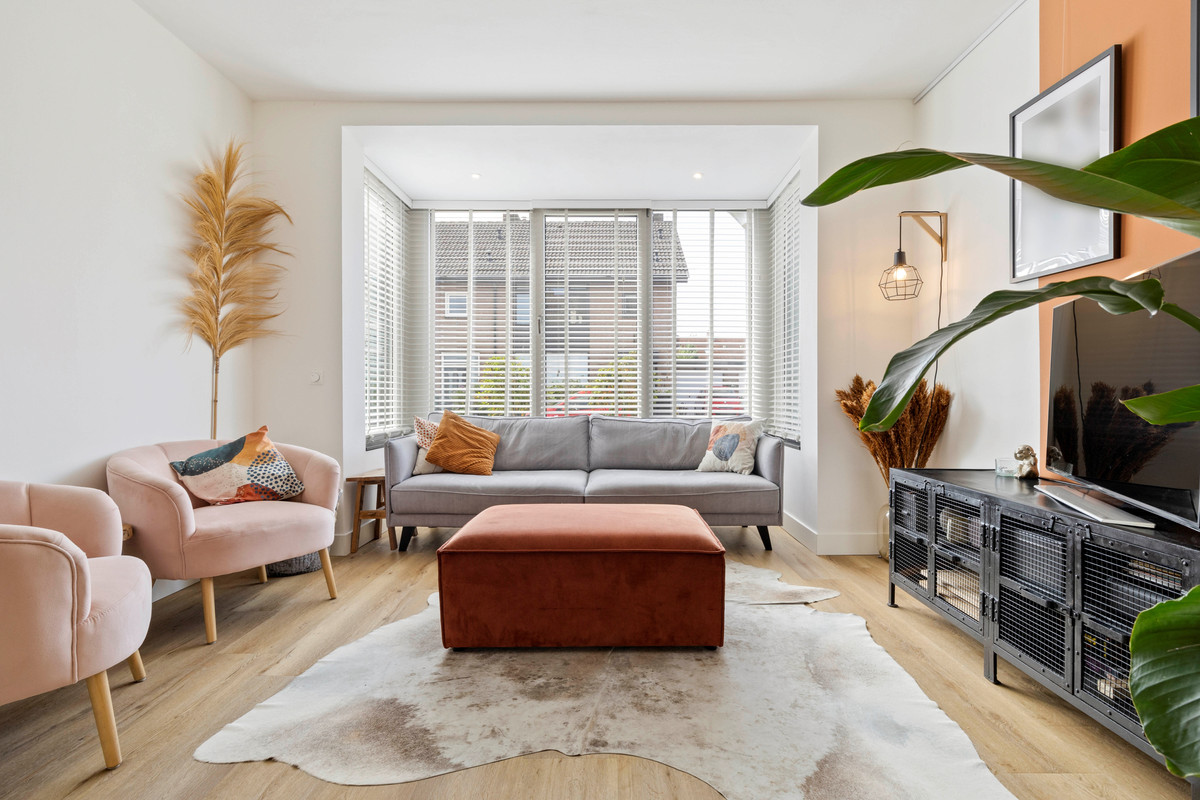 Twee-onder-één-kap te koop: Van Hushovenstraat 3, Venlo