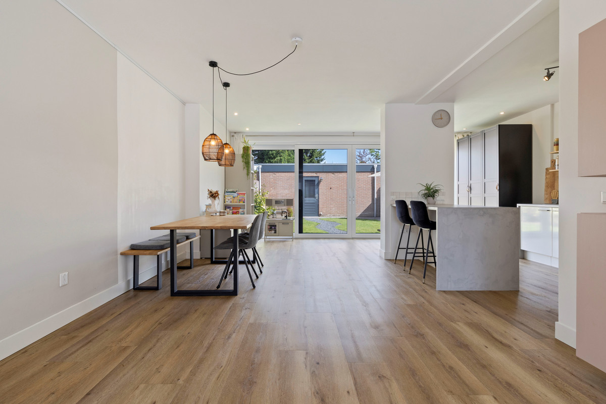 Twee-onder-één-kap te koop: Van Hushovenstraat 3, Venlo