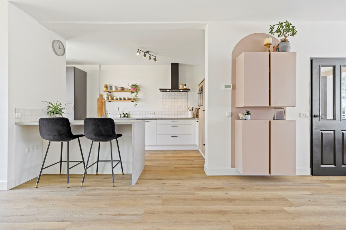 Twee-onder-één-kap te koop: Van Hushovenstraat 3, Venlo
