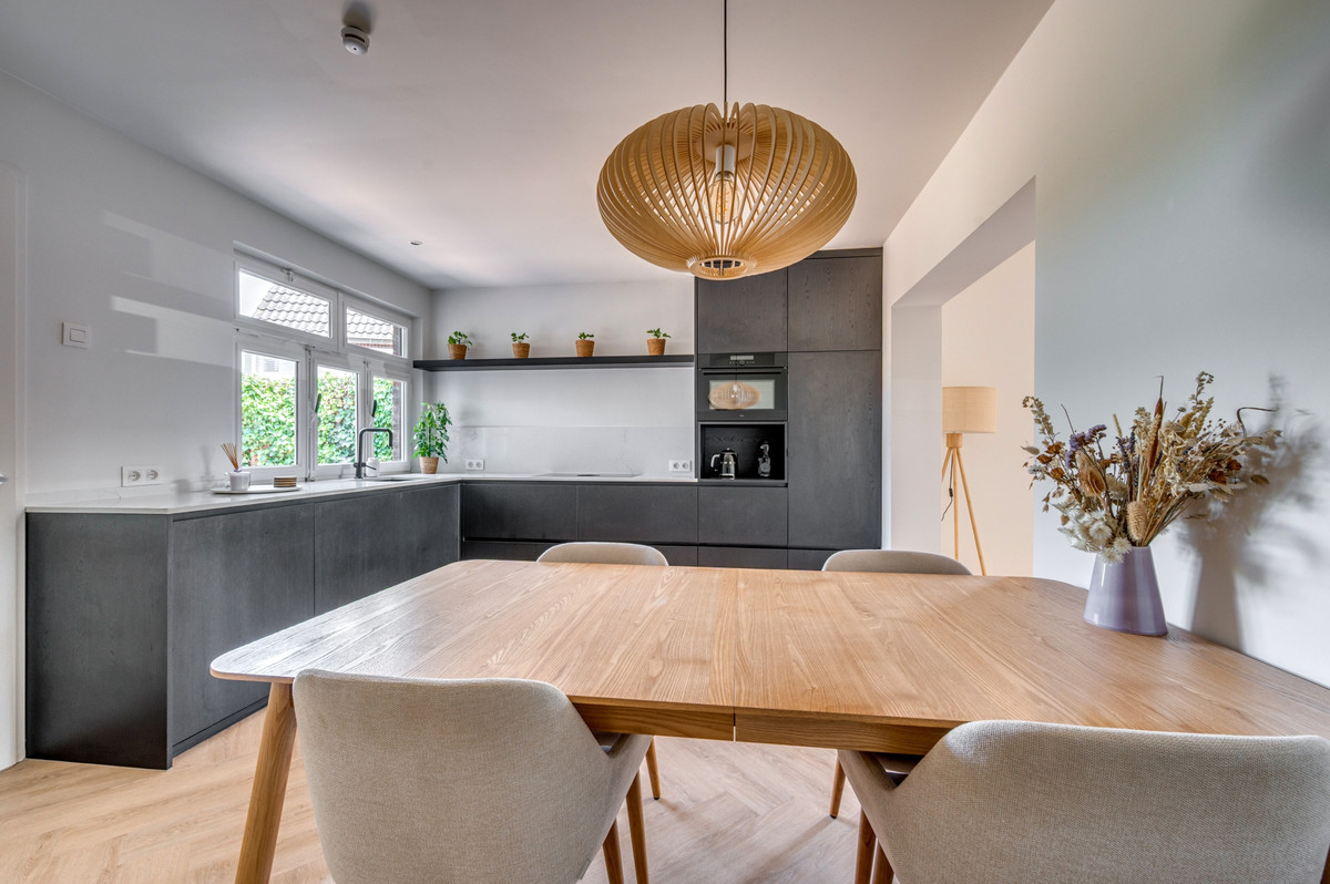 Hoekwoning te koop: Koninginneplein 13, Belfeld