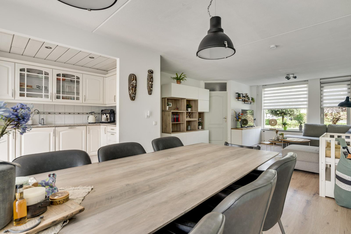 Tussenwoning te koop: Meeuwenstraat 39, Ospel