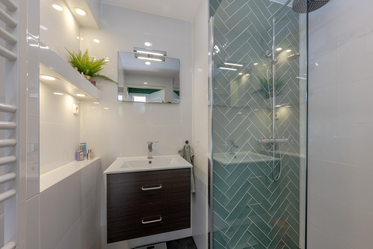 Appartement te koop: Mijnsherenlaan 64D, Rotterdam