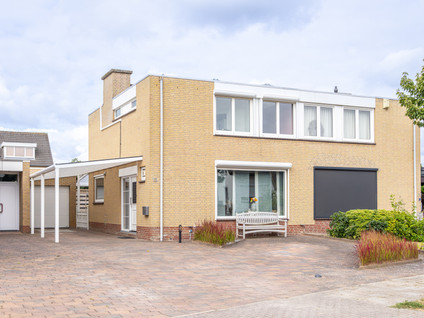 Constantijn Hugostraat 13