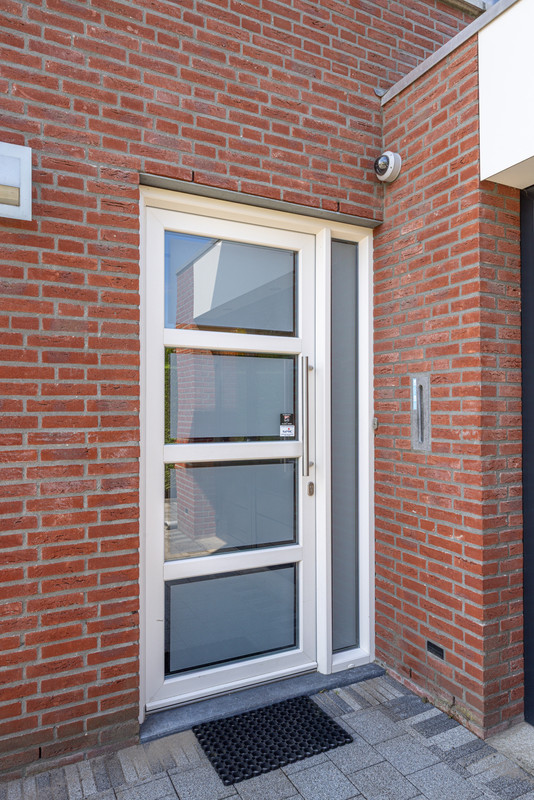 Hoekwoning te koop: Sint Gertrudisstraat 2, Maasbracht