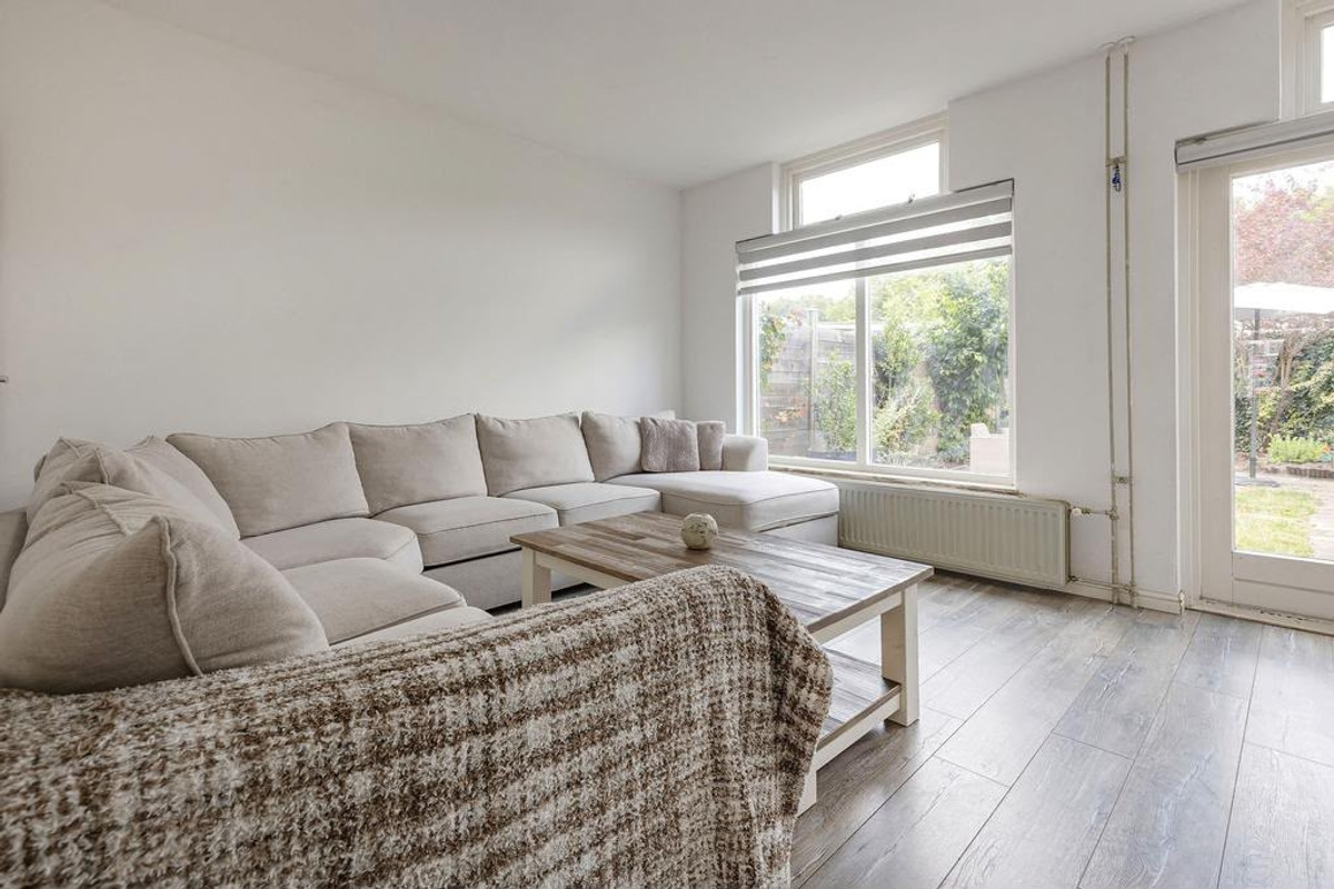 Hoekwoning te koop: Achterwerf 97, Almere
