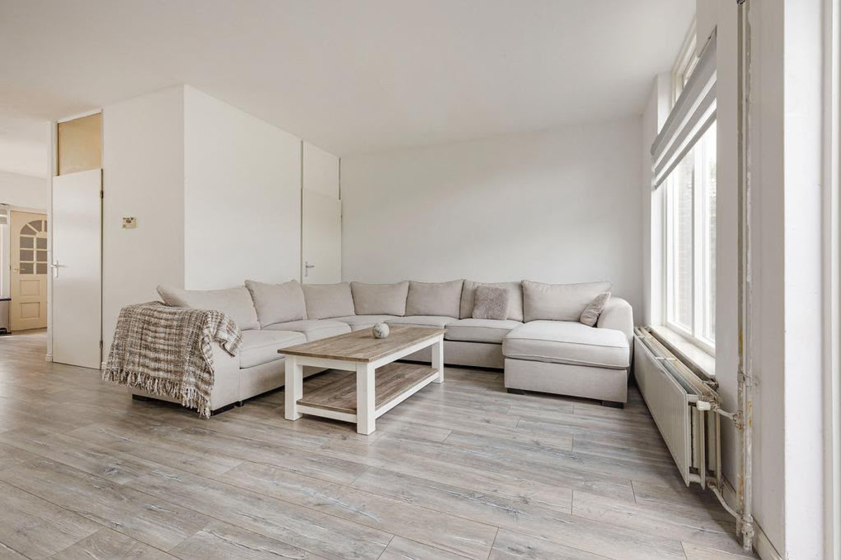 Hoekwoning te koop: Achterwerf 97, Almere