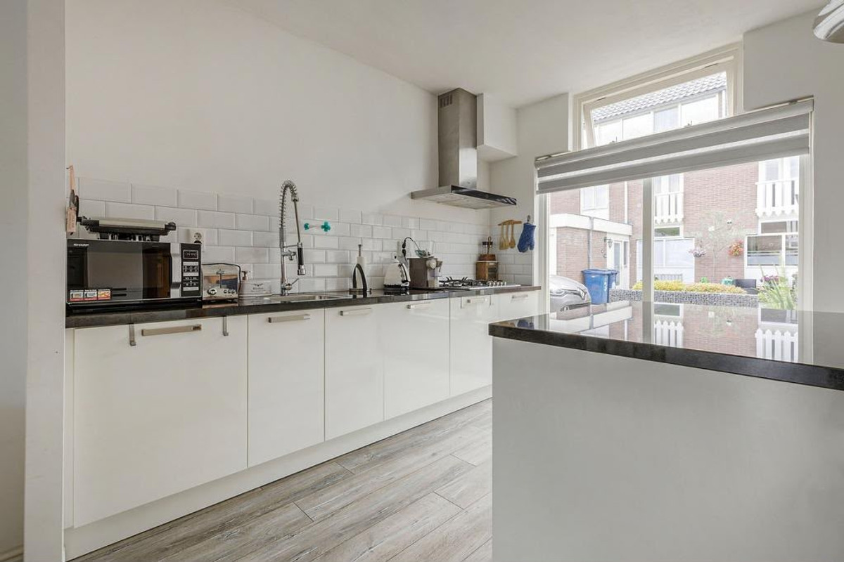 Hoekwoning te koop: Achterwerf 97, Almere