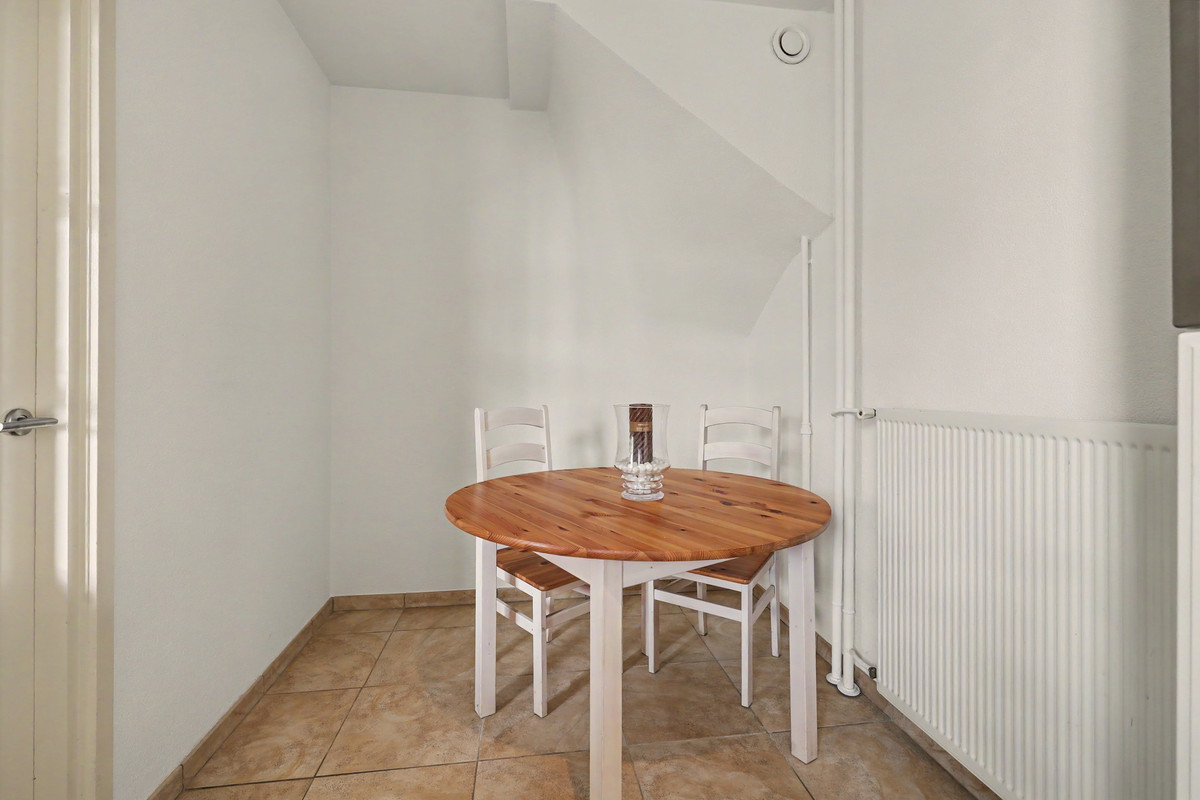 Tussenwoning te koop: Arthur van Schendellaan 6, Bladel