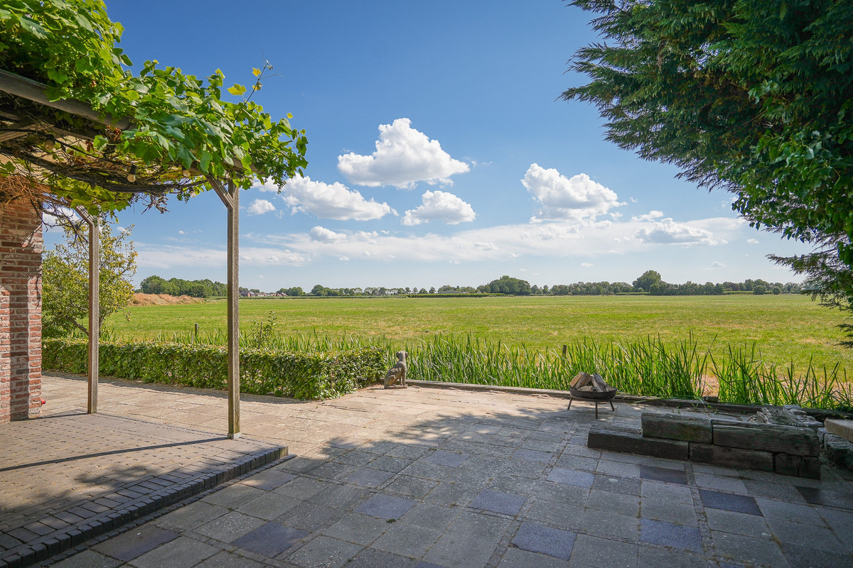 Vrijstaande woning te koop: Breezij 17, Rhenoy