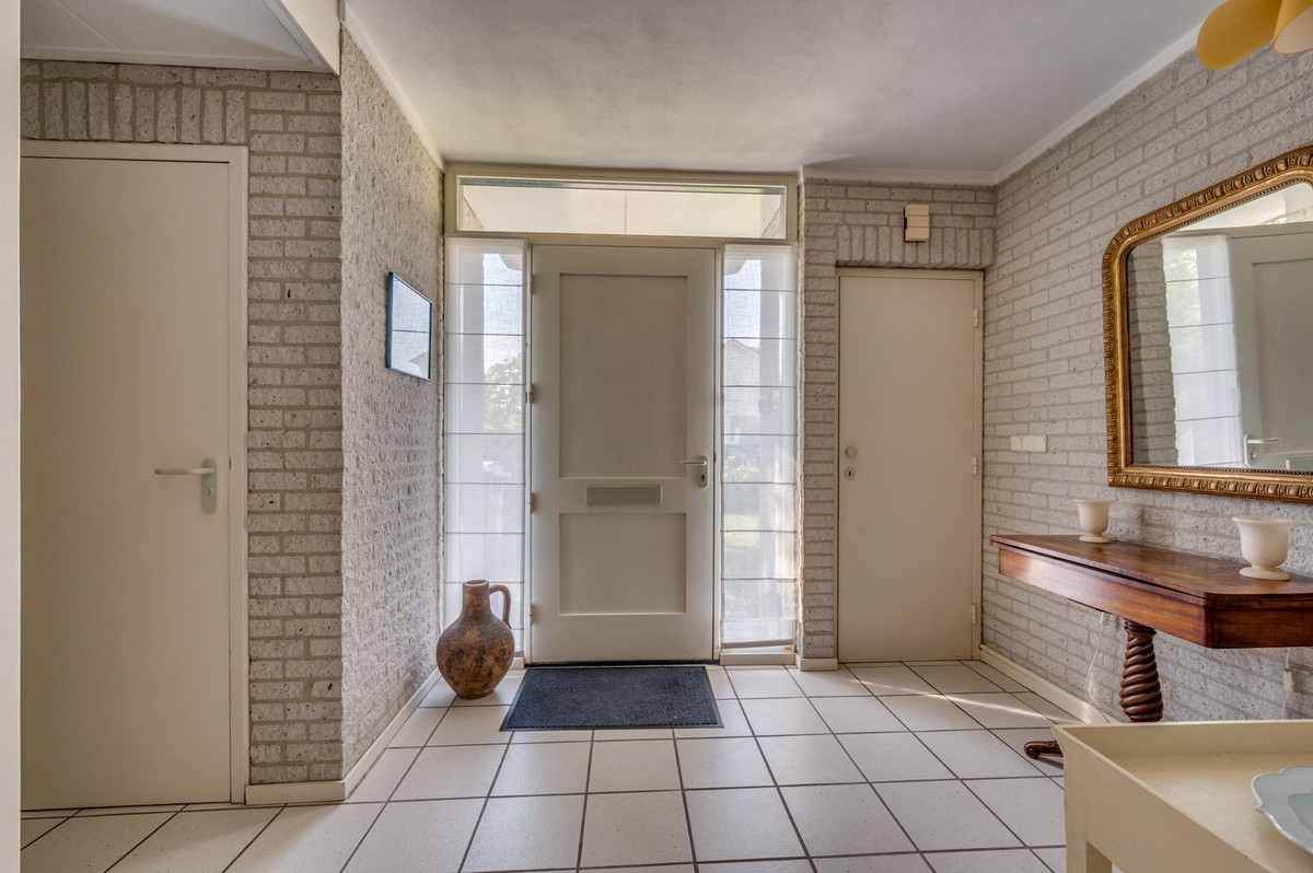Twee-onder-één-kap te koop: Herungerweg 187, Venlo