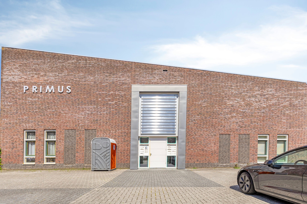 Appartement te koop: Pieter Van Damstraat 42F, Almere